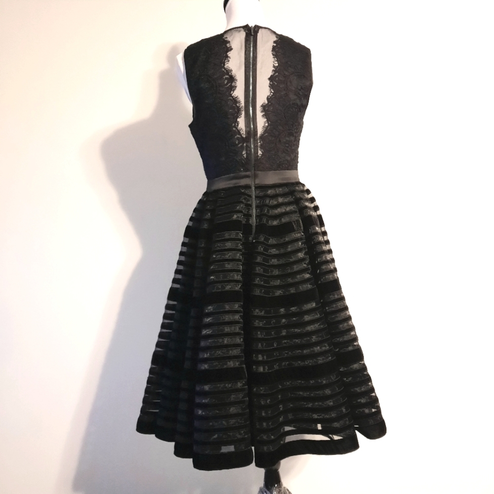 Little Black Dress With Plunging V-neck Dress - Picture 2 of 16